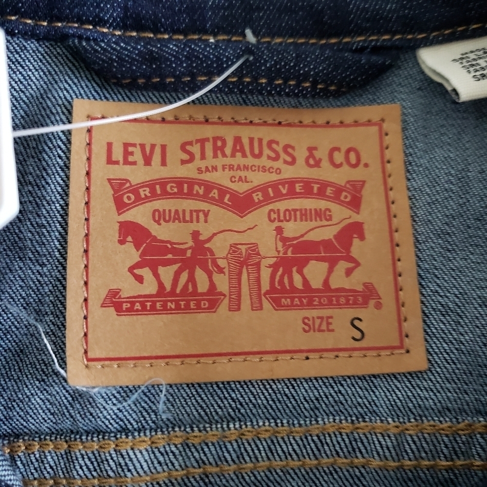 Levis Orginal Trucker Jean Denim Jacket Dark Wash NWT Size Small - Picture 2 of 10